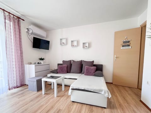 Apartment Tuba - Unit 368543-12