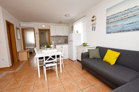 Apartment Marigold - Unit 368567-12