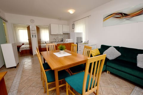 Apartment Marigold - Unit 368566-12