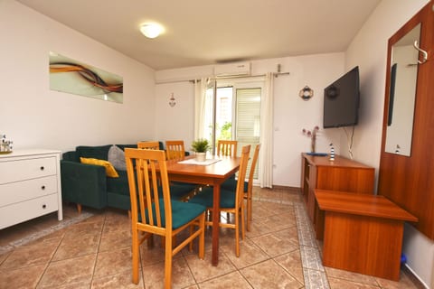 Apartment Marigold - Unit 368566-12