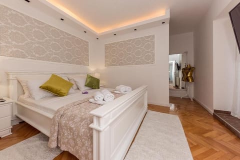 Apartments Beauty - Unit 368645-12