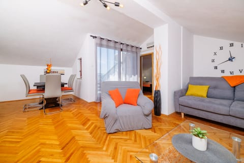 Apartments Mira - Unit 368758-13