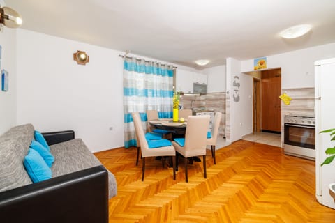 Apartments Mira - Unit 368759-13