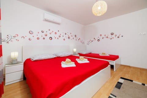 Apartments Mira - Unit 368757-13