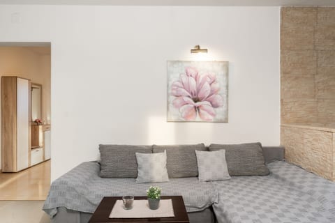 Apartment Diana - Unit 368702-13