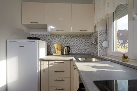 House Dvor - Unit 368729-13