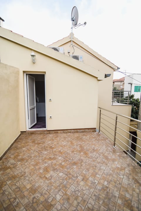 House City Center with  Garden - Unit 368740-13
