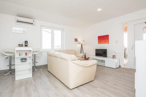 Apartment Filipovic - Unit 368774-13