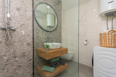 Apartment Cute - Unit 368856-13