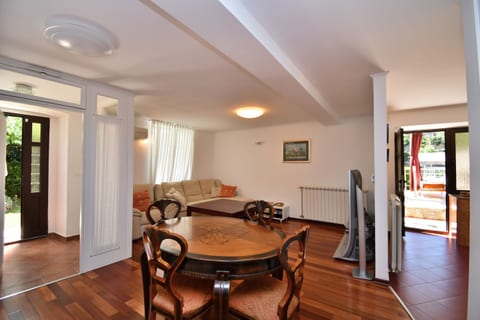 House Iva i Ella - Unit 368915-13