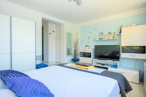 Apartment By the Sea - Unit 368950-13