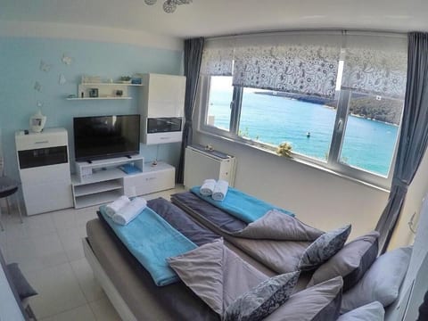 Apartment By the Sea - Unit 368950-13