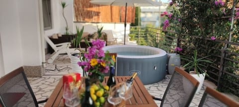 Apartment Jacuzzi Residence - Unit 368957-13