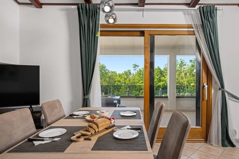 House Trget - Unit 368968-13