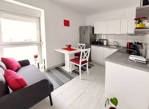 Apartment Oliva - Unit 369012-13