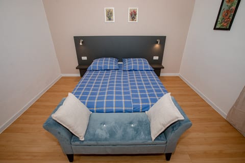 Apartments Mrijana D - Unit 369010-13