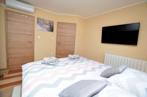 Villa Daris - Unit 369042-13