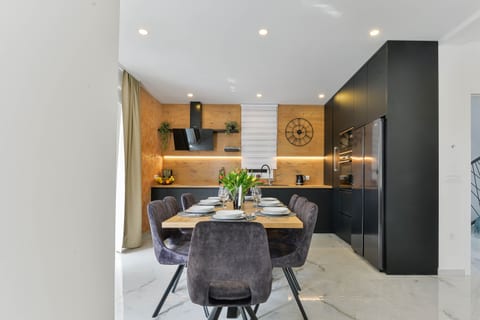 Villa Jomani - Unit 369115-13