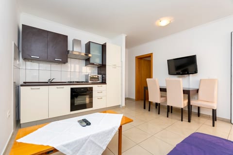 Apartments Danijela - Unit 369190-13
