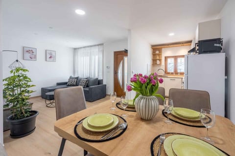 House Viktoria - Unit 369237-13