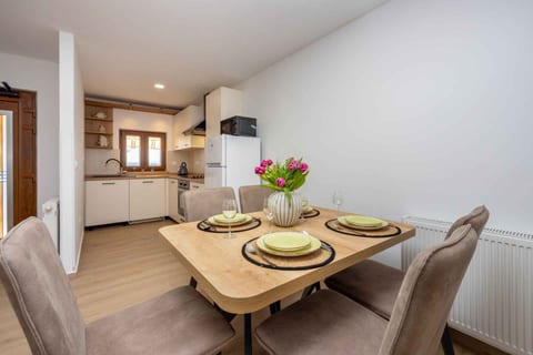 House Viktoria - Unit 369237-13