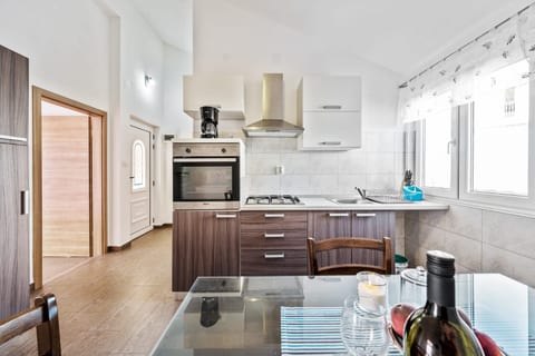 House Jakov - Unit 369236-13