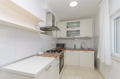 Apartment Oblutak - Unit 369238-13