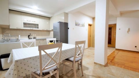 Apartment Nia - Unit 369262-13