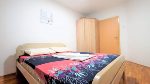 Apartment Nia - Unit 369262-13