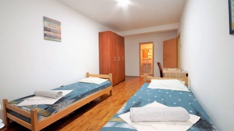 Apartment Nia - Unit 369262-13
