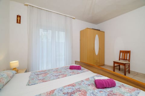 Apartments Stefica - Unit 369346-13