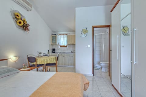 House Tiny house - Unit 369379-13