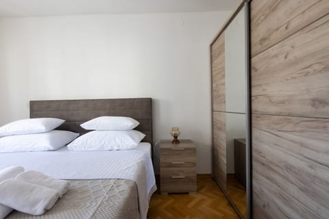 Apartment Srecko - Unit 369382-13