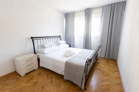 Apartment Srecko - Unit 369382-13