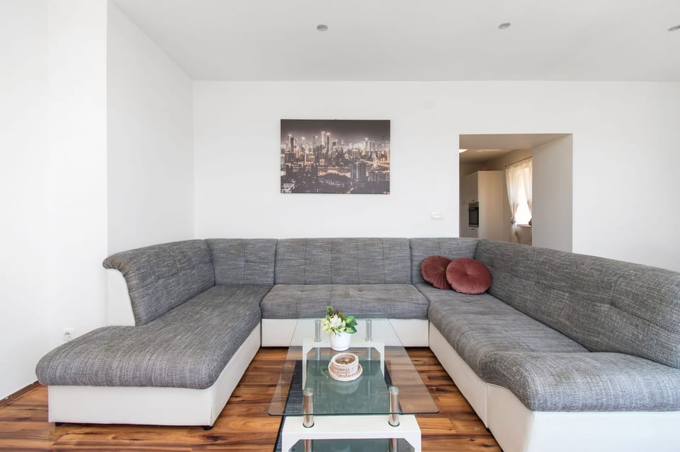 House Francesca - Unit 369398-13