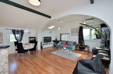 Apartment Emilija - Unit 369417-13