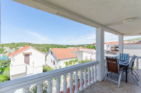 Apartment Niko - Unit 369418-13