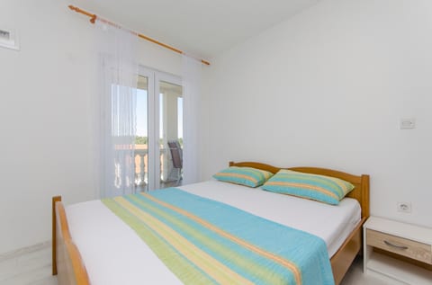 Apartment Niko - Unit 369418-13