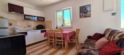 House Karmela - Unit 369446-13