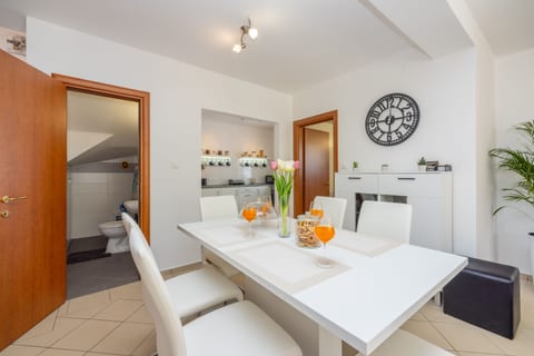 Villa Ruza - Unit 369457-13