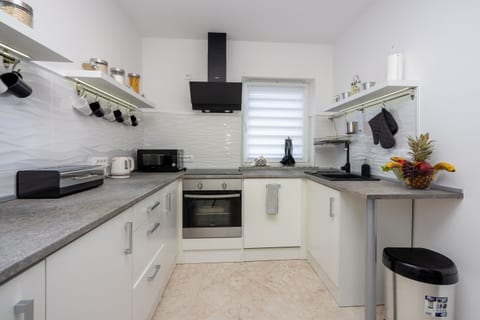 Villa Ruza - Unit 369457-13