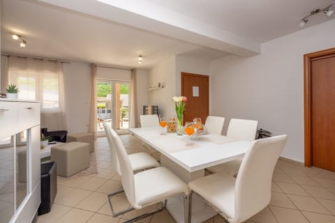 Villa Ruza - Unit 369457-13