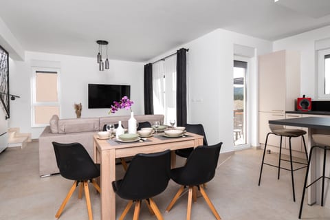 Villa Ilma - Unit 369638-13