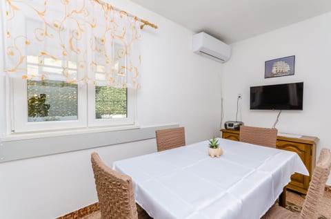 Apartment Ma - Unit 369693-13