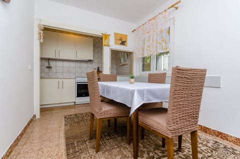 Apartment Ma - Unit 369693-13
