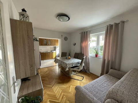 Apartment Renata - Unit 369706-13