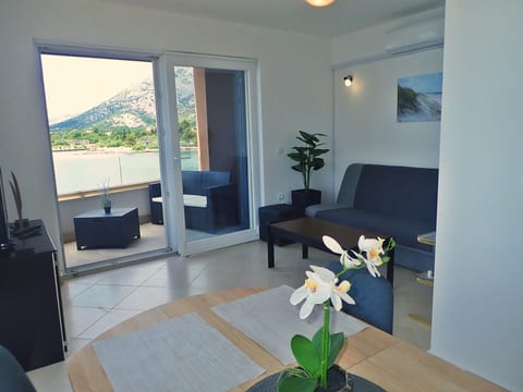 Apartment Plava Laguna-by the sea - Unit 369712-13