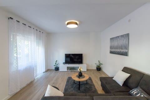 Apartment Vinka - Unit 369748-13