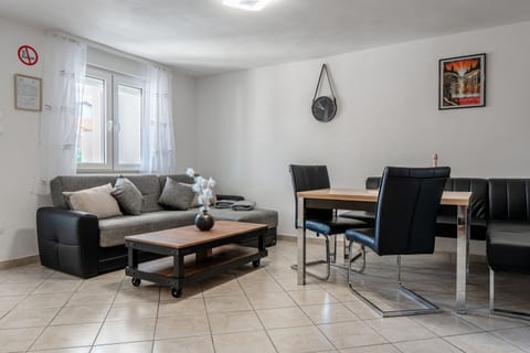 Apartments Jurcevic - Unit 369759-13