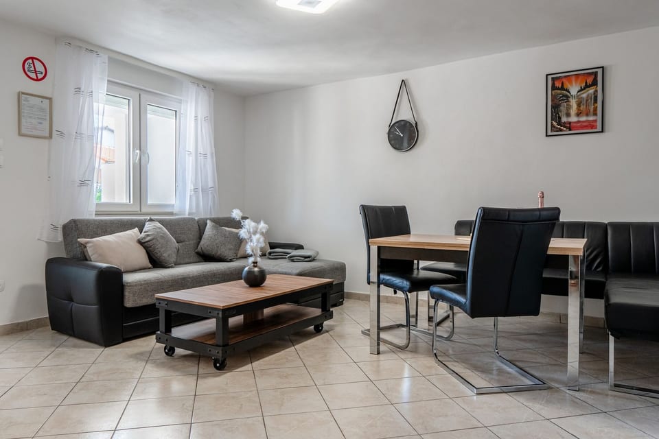 Apartments Jurcevic - Unit 369759-13